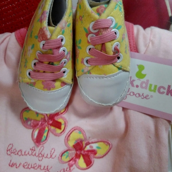 Newborn girl outfit - Picture 4 of 5